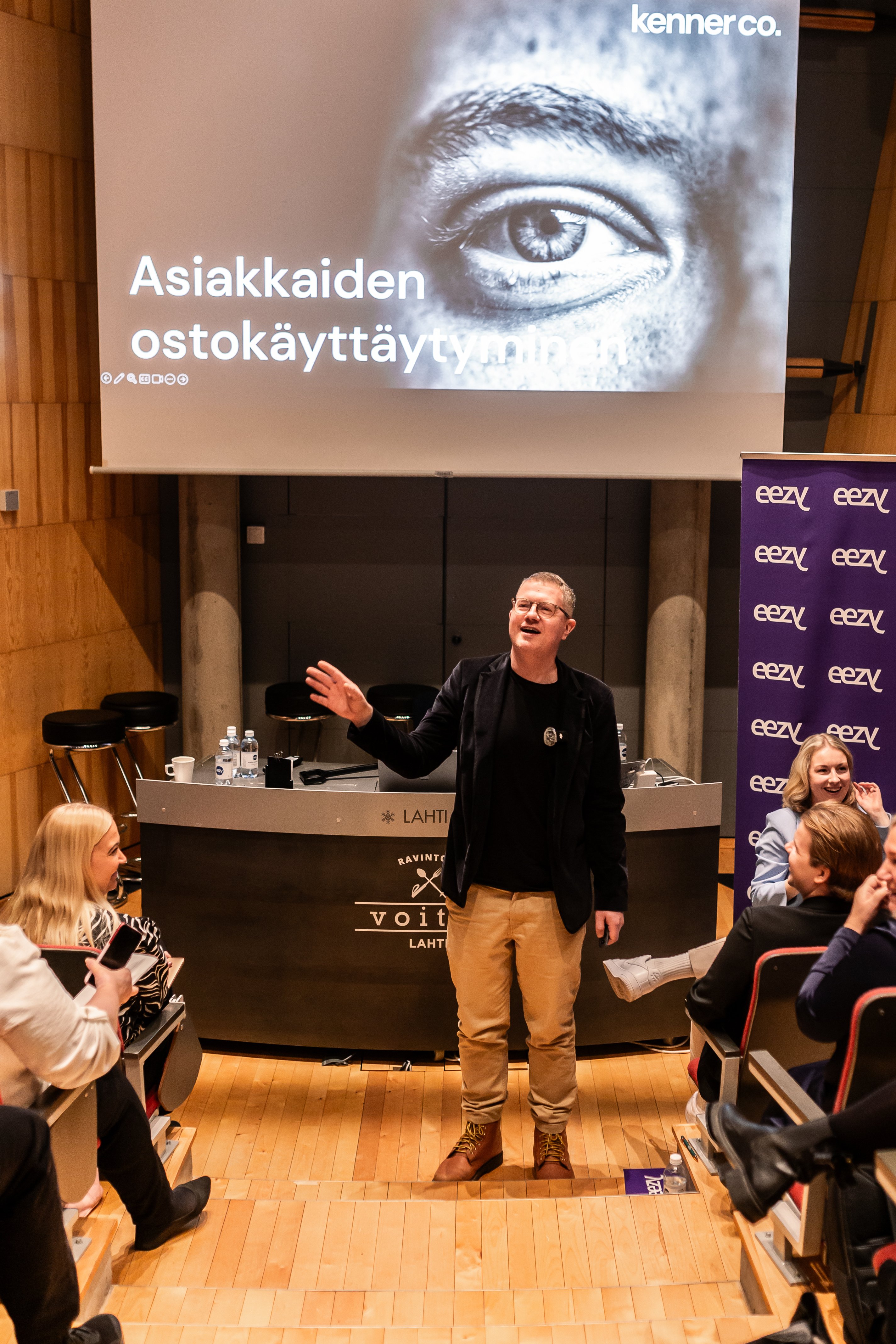 Eezy - Modernista myynnistä törkeä kilpailuetu 2
