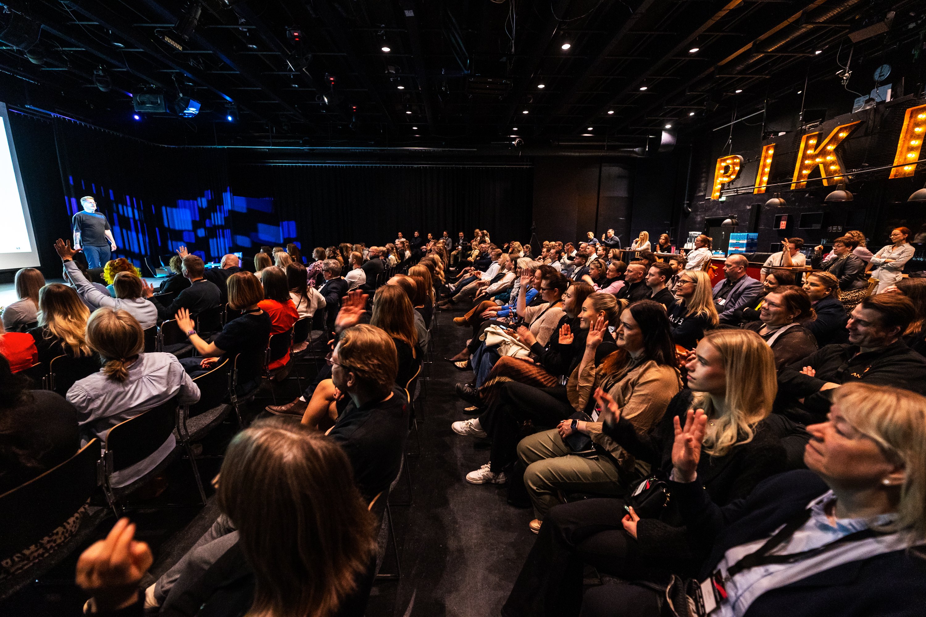 Myyntikoneiston rakentaminen | Keynote